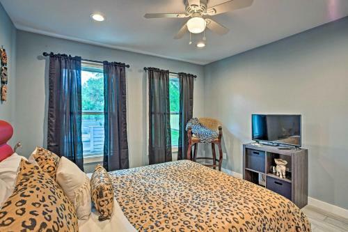 Couples Retreat In Canton With Patio And Yard!