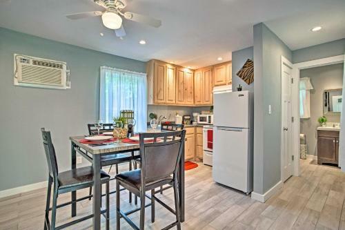 Couples Retreat In Canton With Patio And Yard!