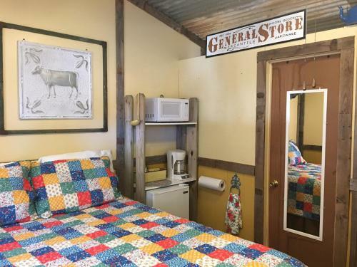 Hostal The General Store - Charming Suite Themed As A 1890s Mercantile