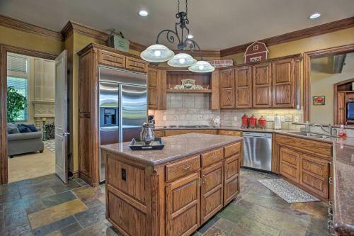 Lavish Celina Home With Patio And Game Room!