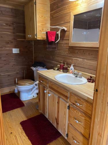 Whites Creek Lodge