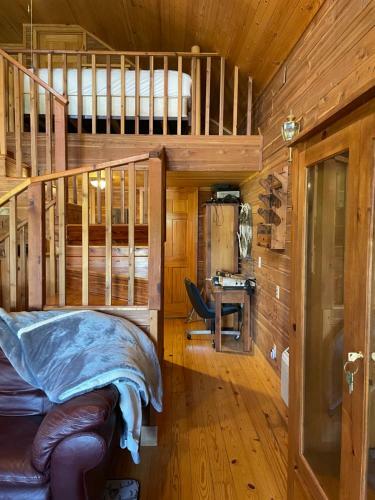 Whites Creek Lodge