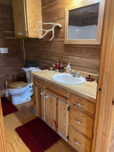 Whites Creek Lodge