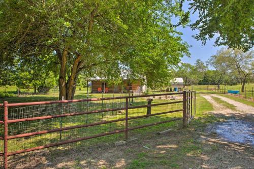 Collinsville Cabin On 130-acre Horse Ranch!