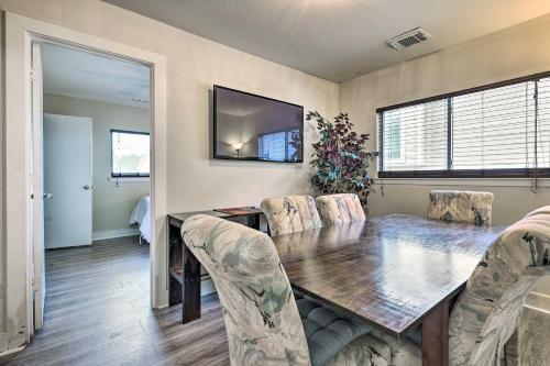 Family-friendly Conroe Home With Patio And Grill!