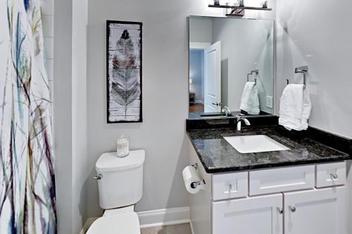Nashville Nest Unit H