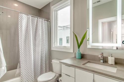 4 Connecting Condos - Sleeps 32 To 36 - Firepits - Garages - Rooftops Decks - Great Views - Security