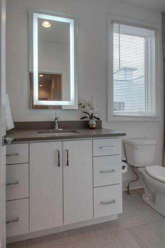 4 Connecting Condos - Sleeps 32 To 36 - Firepits - Garages - Rooftops Decks - Great Views - Security