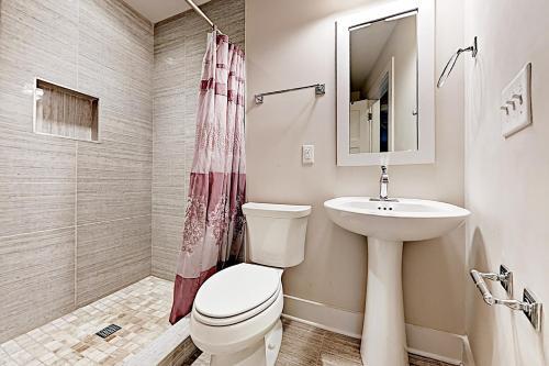 Weho Townhome Apt 8