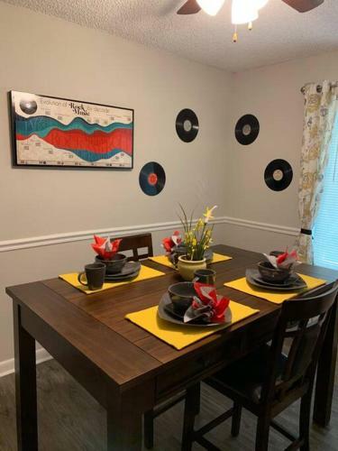 Apartamento Spacious Townhome Minutes From Downtown, Nashville