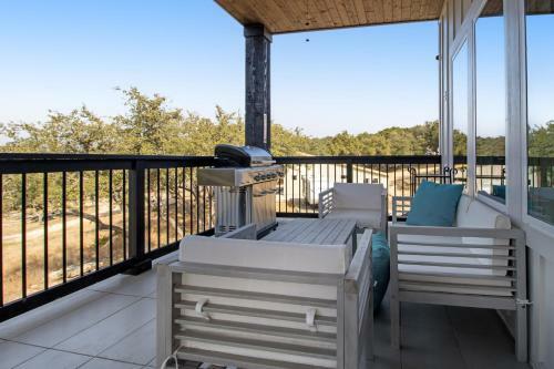 Canyon Lake Escape
