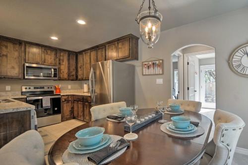 Charming Canyon Lake Home - Walk To Boat Ramp