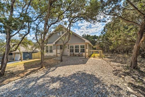 Charming Canyon Lake Home - Walk To Boat Ramp