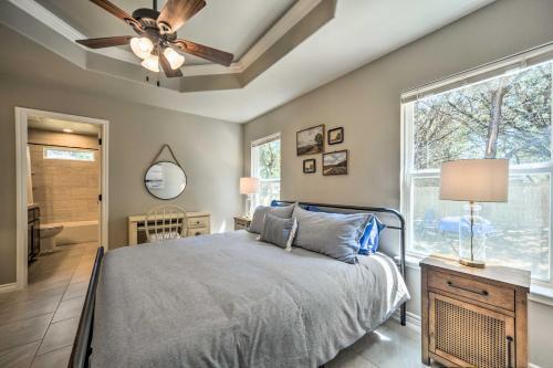 Charming Canyon Lake Home - Walk To Boat Ramp