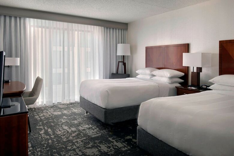 Hotel Park Ridge Marriott
