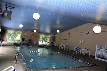 Hotel Hampton Falls Inn