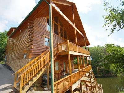 Bear Lake Lodge