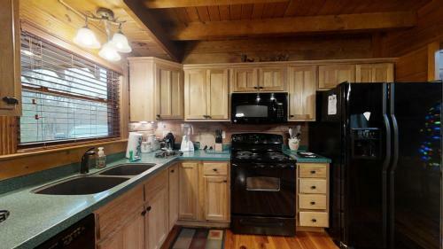 Absolute Bearadise Cabin