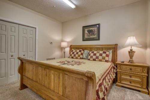 Cove Mountain Lodge Cabin