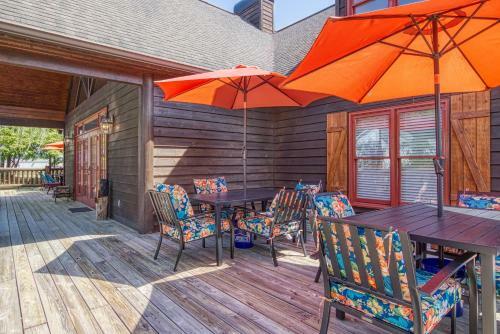 Cove Mountain Lodge Cabin