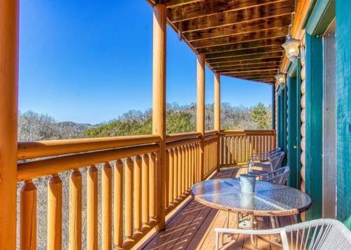 Bear Foot Lodge #308 By Aunt Bug's Cabin Rentals
