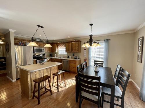Mountain Rooster Inn Home