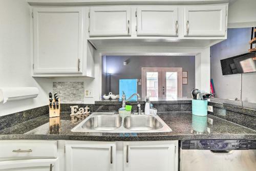 Apartamento Luxury Condo With Balcony, Walk To Beaches!