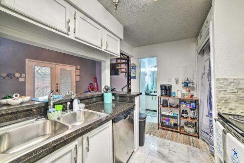 Apartamento Luxury Condo With Balcony, Walk To Beaches!