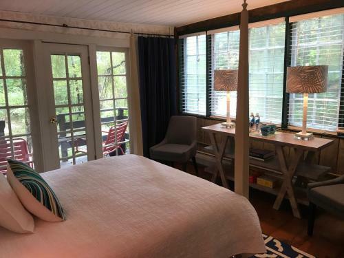 Bed & Breakfast Cs Coach House