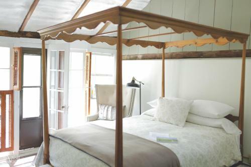 Bed & Breakfast Cs Coach House
