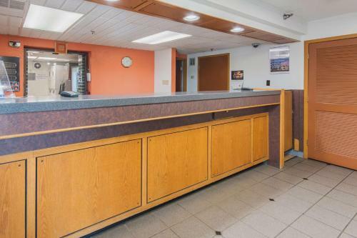 Motel 6 Brooklawn