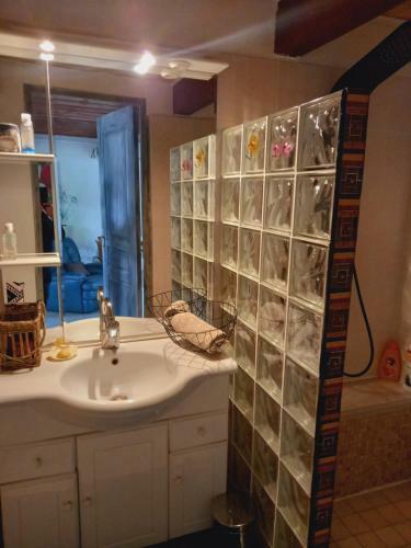 Loft Ambrussum Maison Meubl�e Avec Jacuzzi Ext�rieur