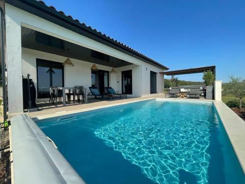 Villa de Vacances Avec Piscine Lussan(Proche Uzes)