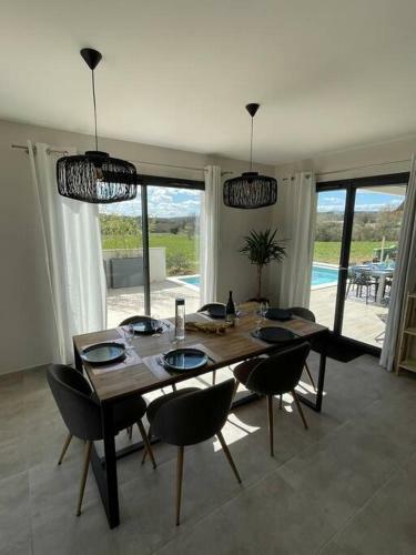 Villa de Vacances Avec Piscine Lussan(Proche Uzes)
