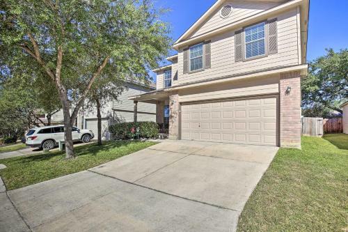 Hill Country Hideaway With Game Room And Patio!