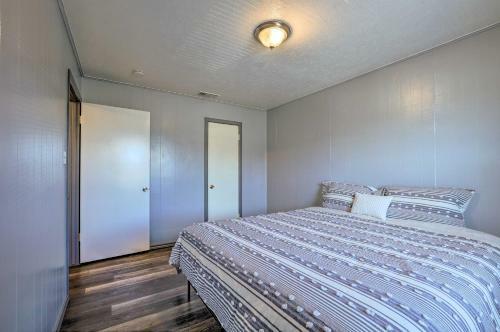 Cozy Apartment Less Than 2 Mi To Dtwn Denton Square!