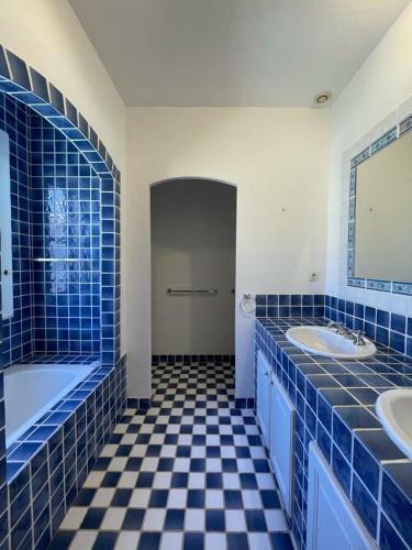 Apartamento Appartement Sur Le Golf de Pont Royal