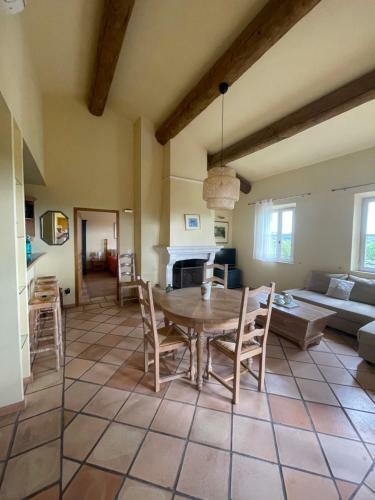 Apartamento Appartement Sur Le Golf de Pont Royal