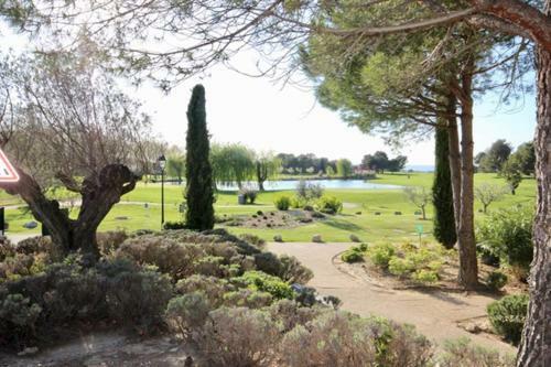 Apartement Beata In Provence, Golf Pont Royal