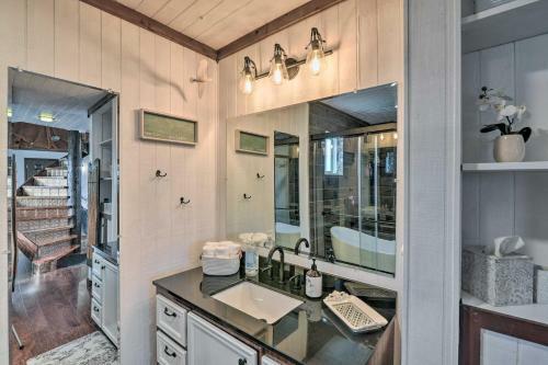Apartamento Coastal Cottage - 3 Blocks To Surfside Beach!