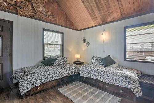 Apartamento Coastal Cottage - 3 Blocks To Surfside Beach!