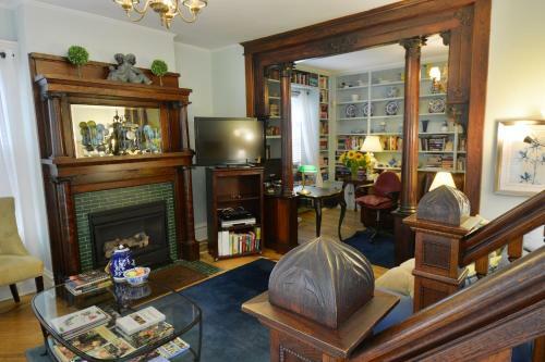 Quintessentials Bed And Breakfast And Spa