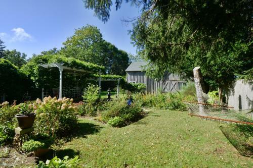 Quintessentials Bed And Breakfast And Spa