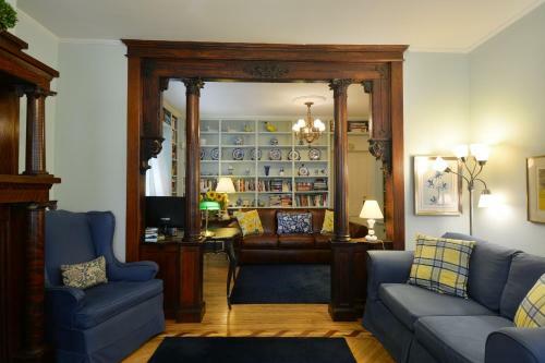 Quintessentials Bed And Breakfast And Spa