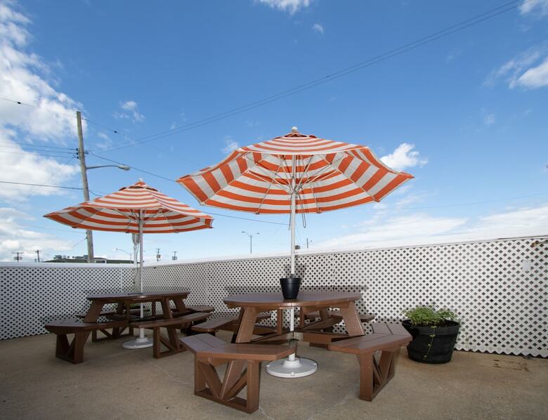 Charlroy Motel