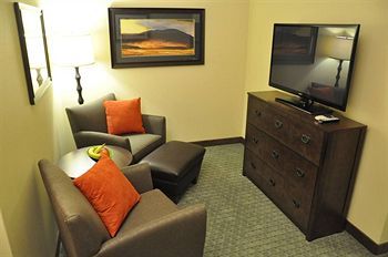 Hotel Little Missouri Inn & Suites