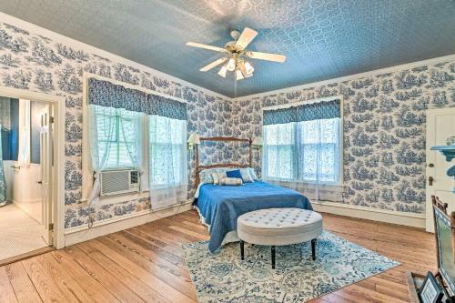 The Lilly House Historic Glen Rose Getaway!