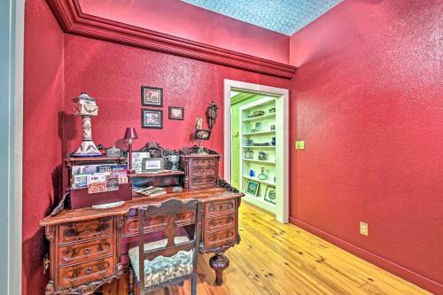 The Lilly House Historic Glen Rose Getaway!