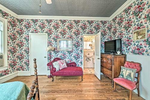 The Lilly House Historic Glen Rose Getaway!