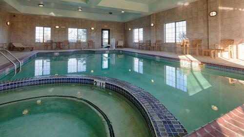 Hotel Best Western Inn & Suites - Henrietta